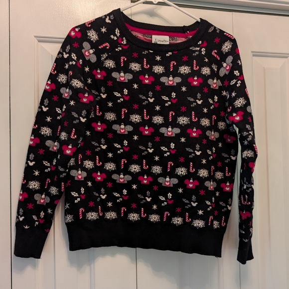 Disney Sweaters - 2018 World of Disney Official Holiday Christmas Sweater